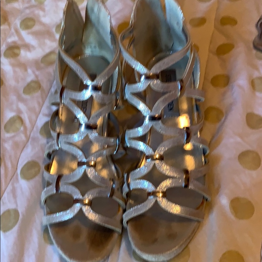 Steve Madden size 4 girls wedges